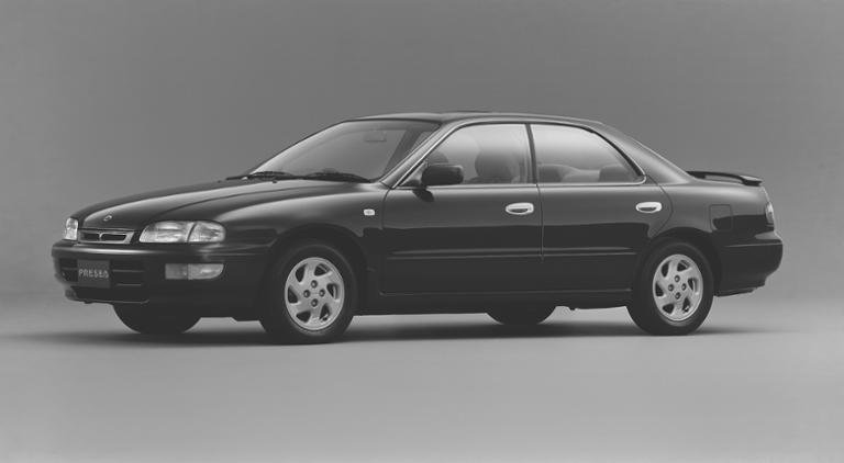 日産 プレセア（2代目・R11型）の外観