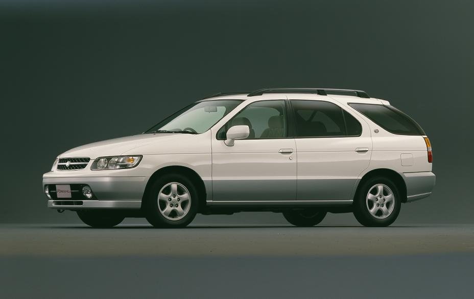 日産 ルネッサ（初代・N30型）の外観