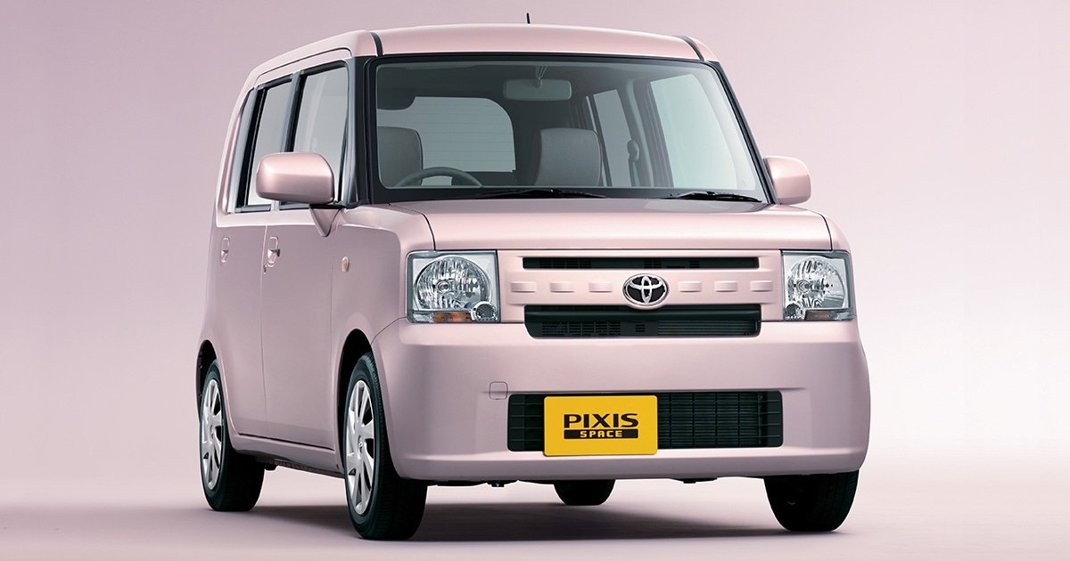 トヨタ ピクシス スペース(初代)の外観
