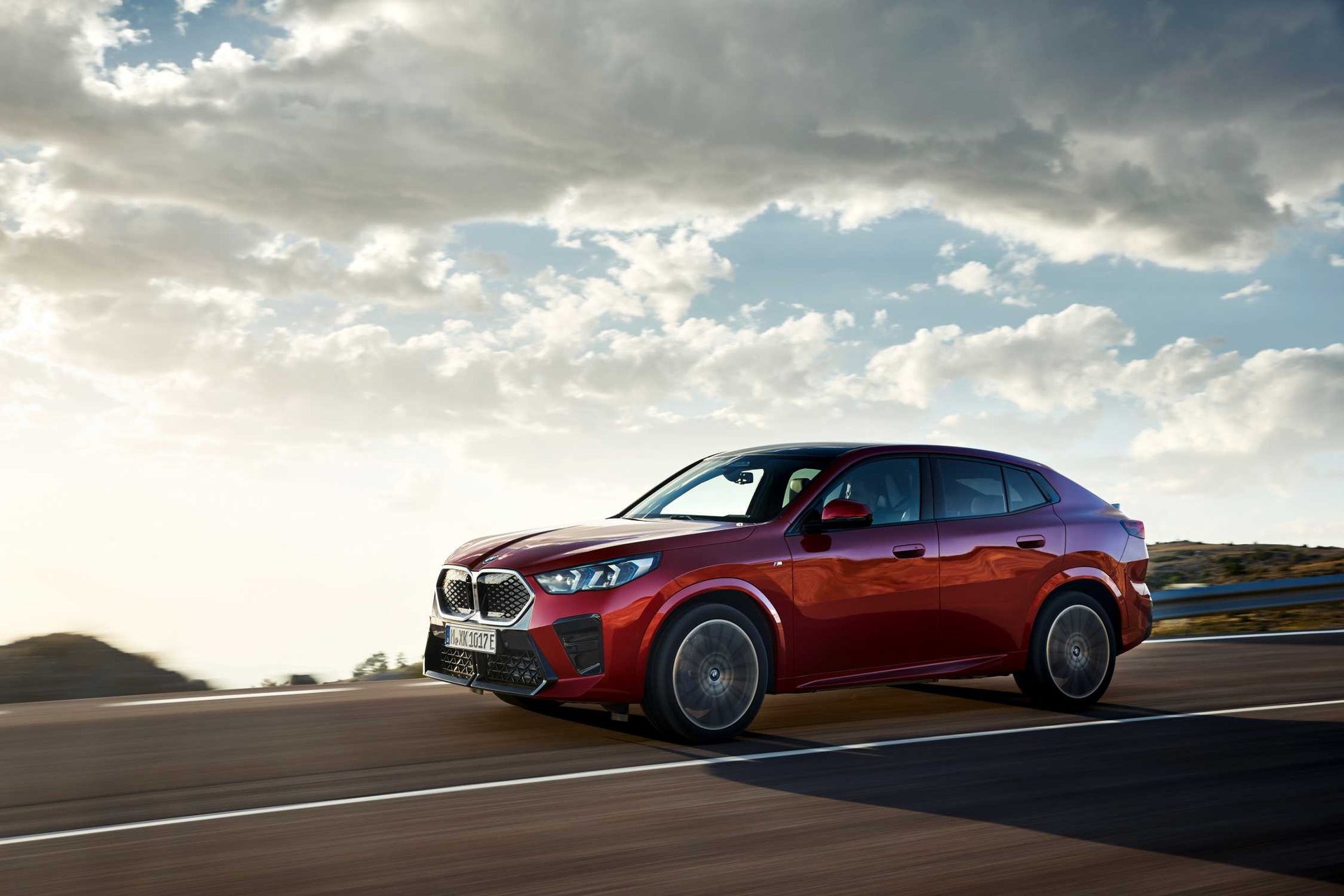 BMW iX2（初代）の外観