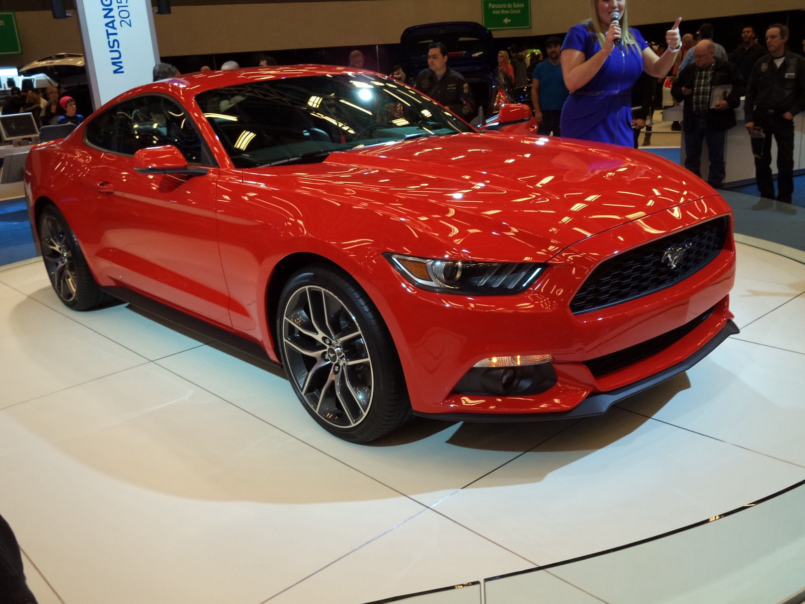 フォード マスタング(6代目・S550型)のフロントビュー
