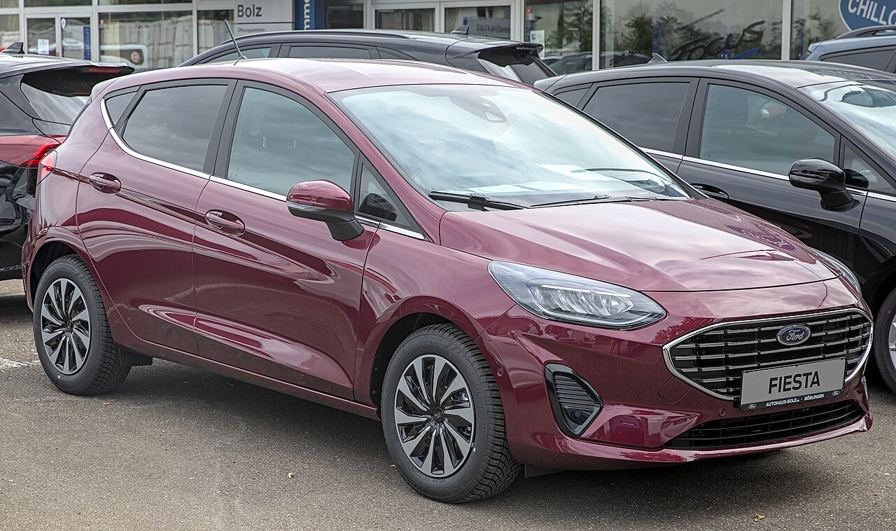 フォード フィエスタ(Mk7・JA8型)のフロントビュー