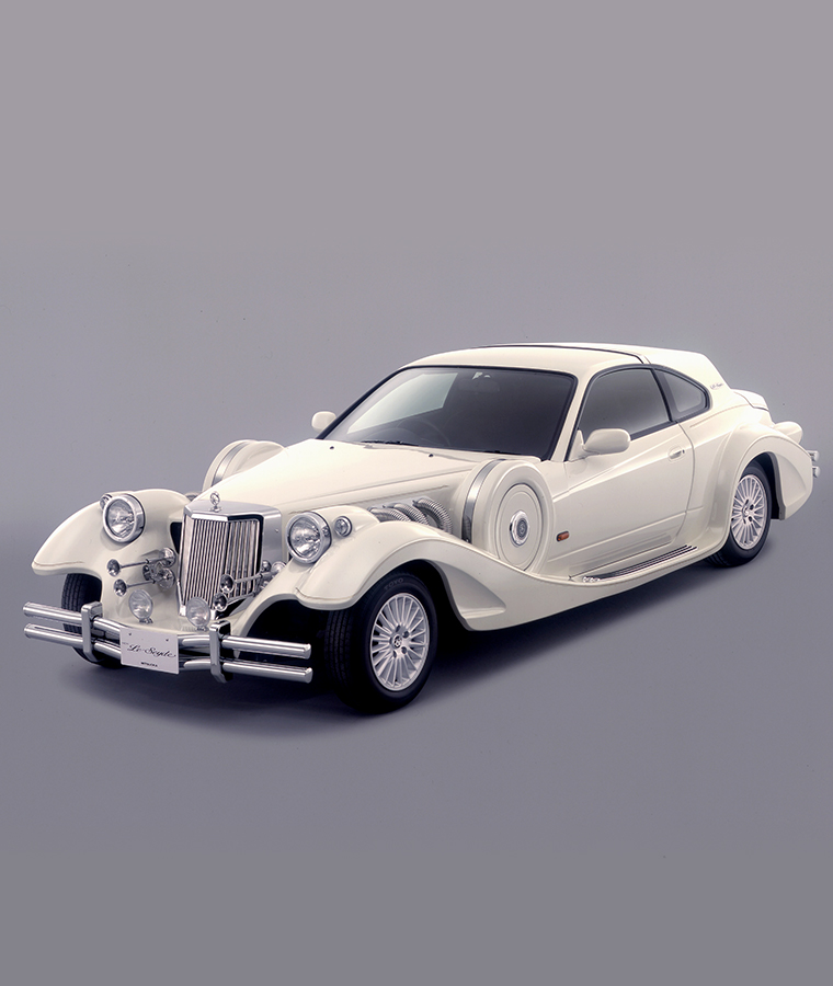 光岡自動車 ラ・セードのフロントビュー
