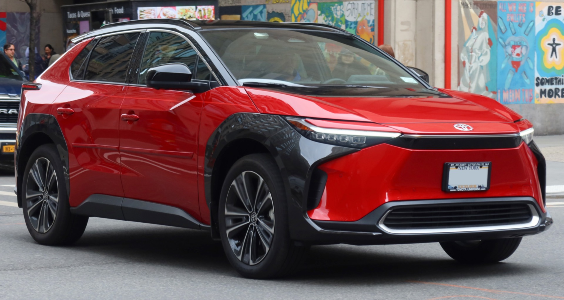 トヨタ bZ4X（前期型）の外観