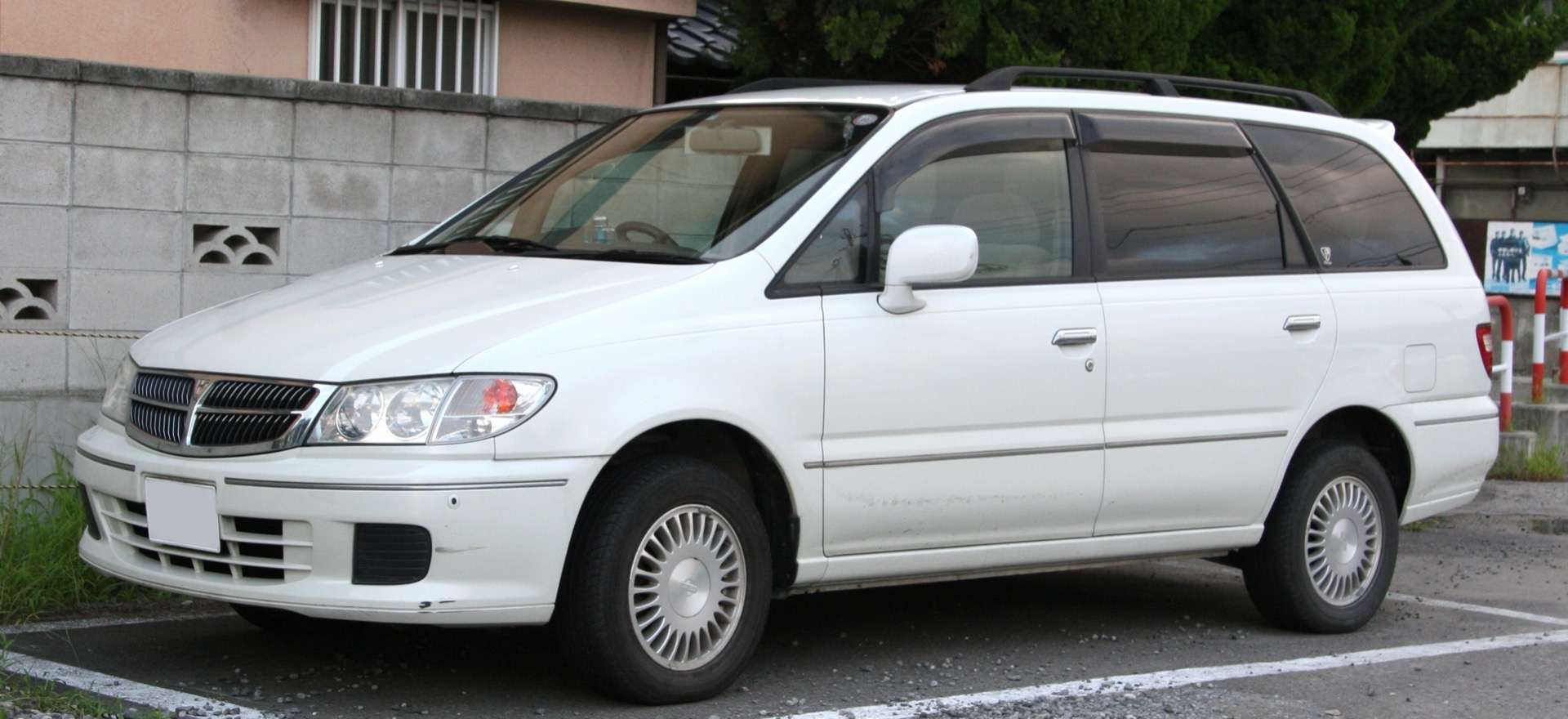 日産 プレサージュ（初代(U30型)）の外観