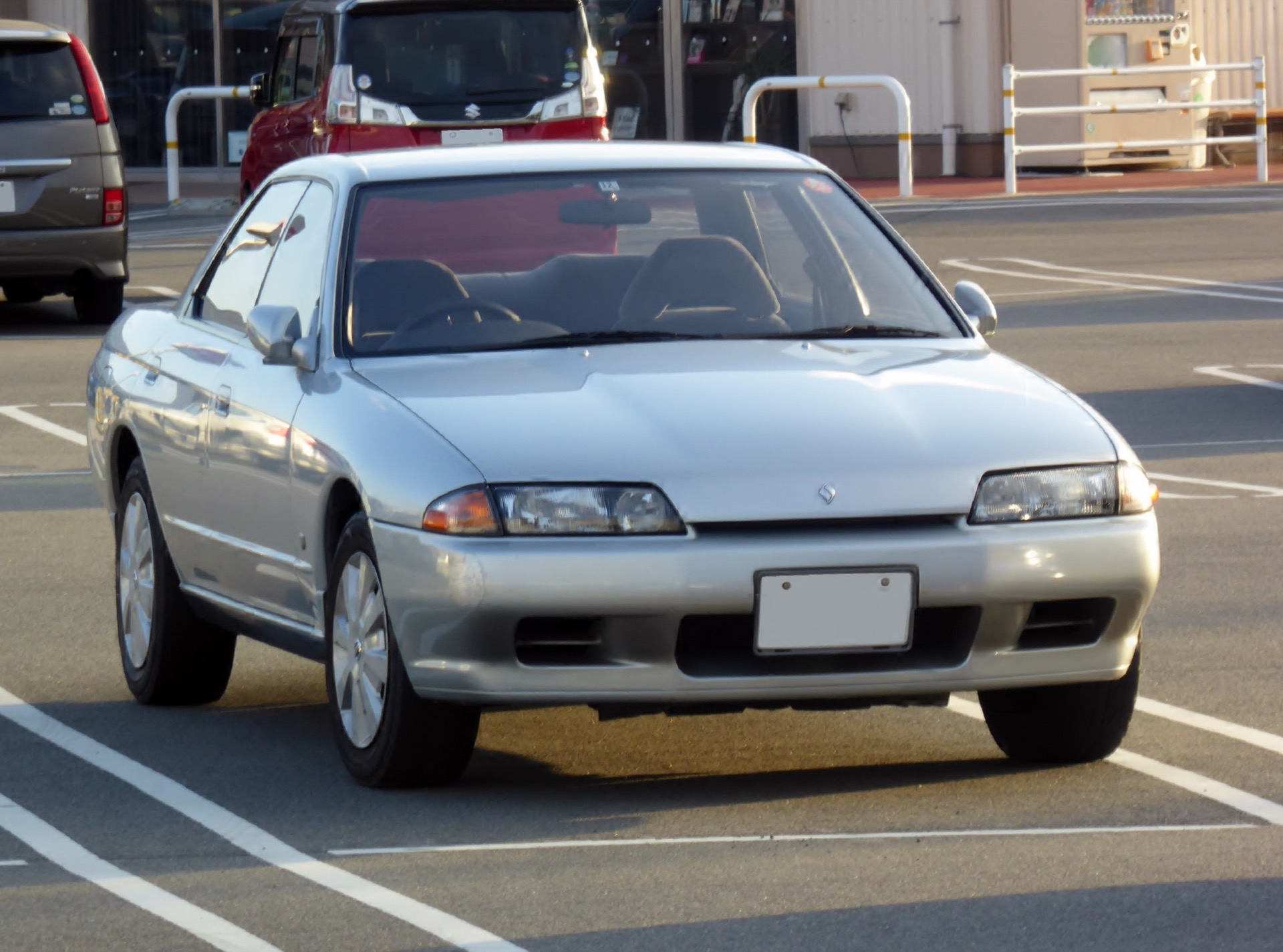 日産 スカイライン（8〜10代目）の外観