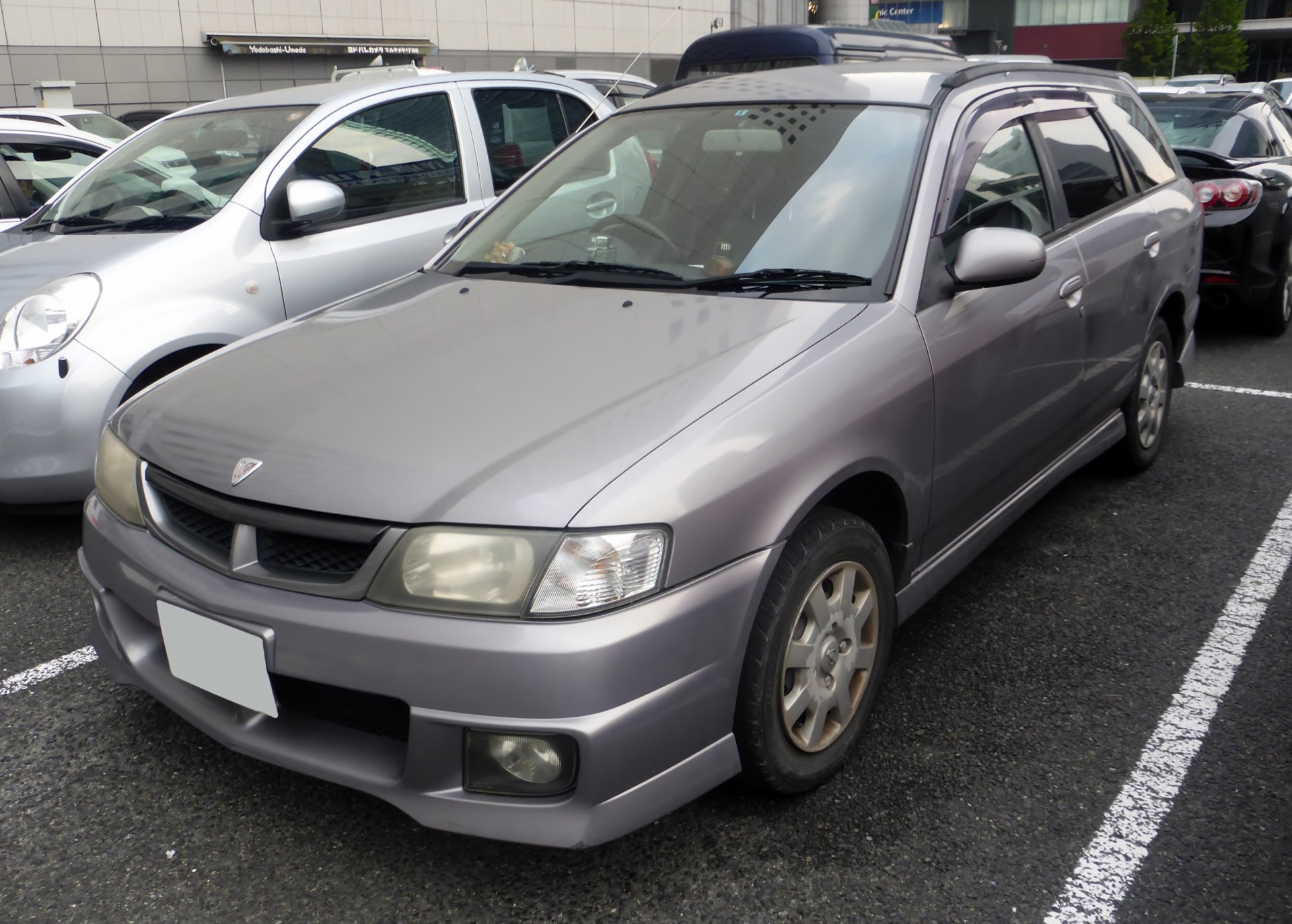 日産 ウイングロード（2代目）の外観
