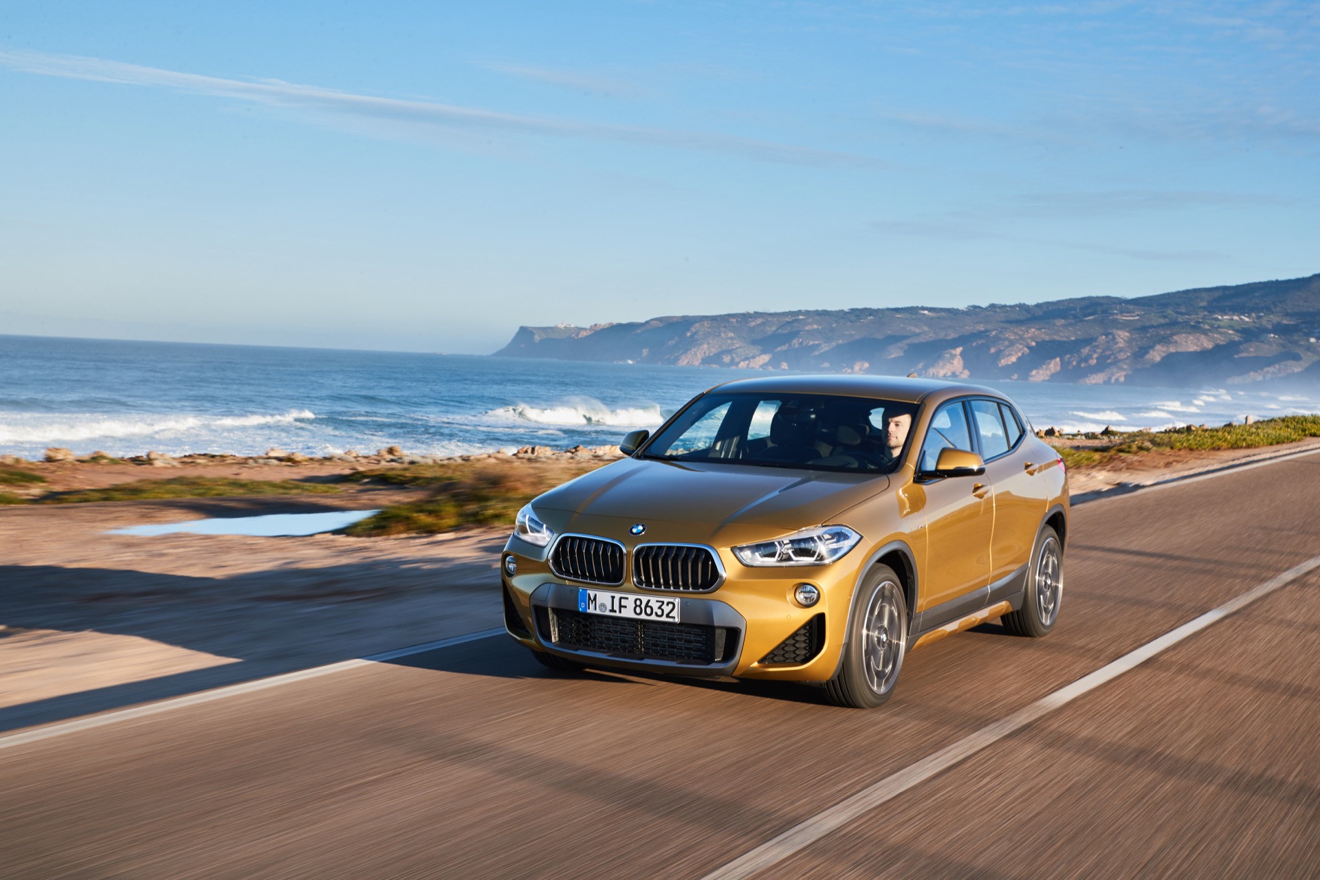 BMW X2（初代・F39型）の外観、フロント3/4アングル