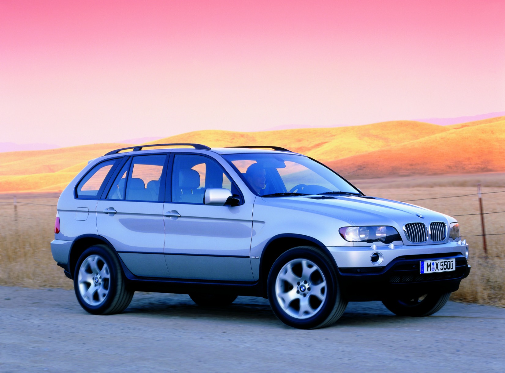 BMW X5（初代・E53型）の外観、フロント3/4アングル